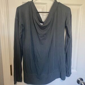 Athleta size large long sleeve off the shoulder top